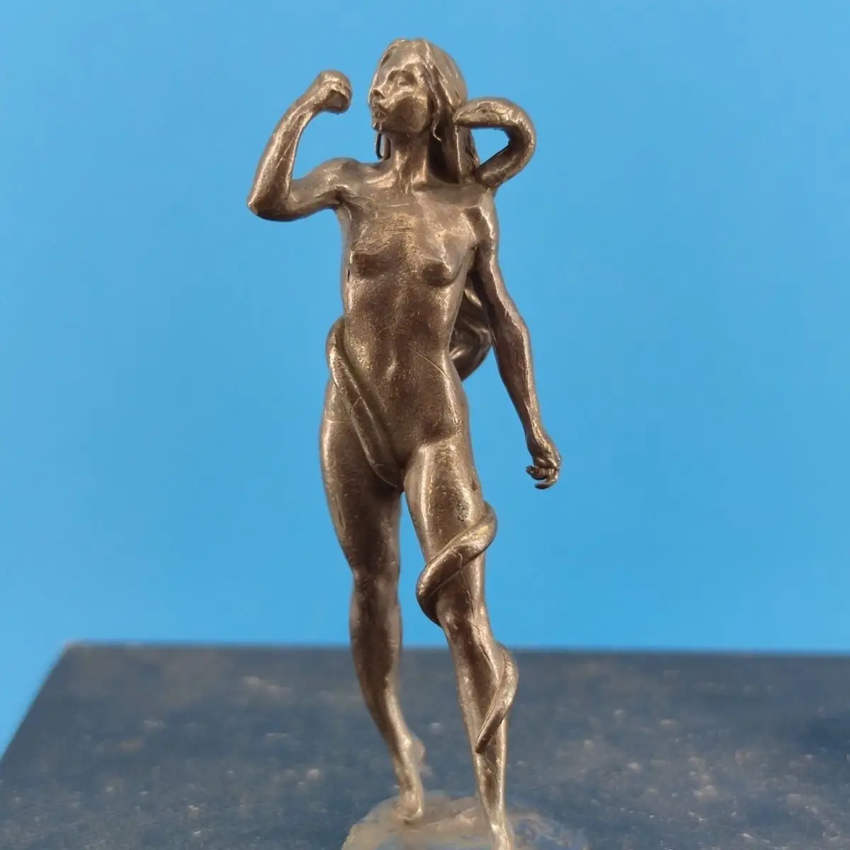 

Brass Mini Female Figure Statue - Artistic Home Decor, Collectible Desk Ornament, Handmade Elegant Desk Decor for Living Room​