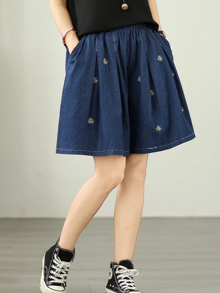 NYFS 2025 Vintage Women's Loose plus Size Jeans Solid Elastic Waist Knee Length Denim Shorts Trousers Summer - Image 2