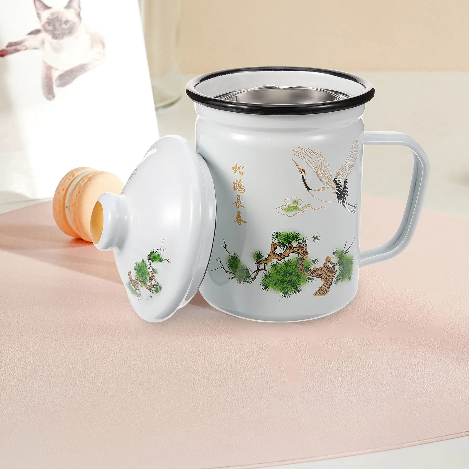 

Enamel Mug Retro Crane Pattern Tea Drinking Cup with Handle Lid Built-in Filter for Coffee Milk Water Home Office Use