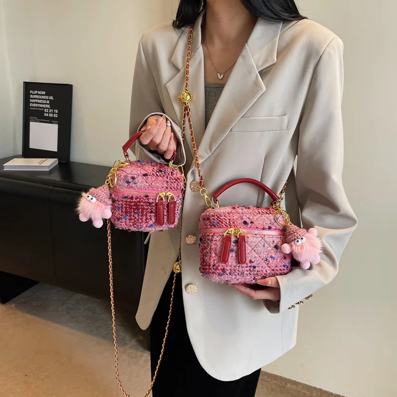 Women Fashion Crossbody Mini Square Purse Luxury Design Solid Color Women's Small Handbag Fashion Plush Shoulder Crossbody Bag