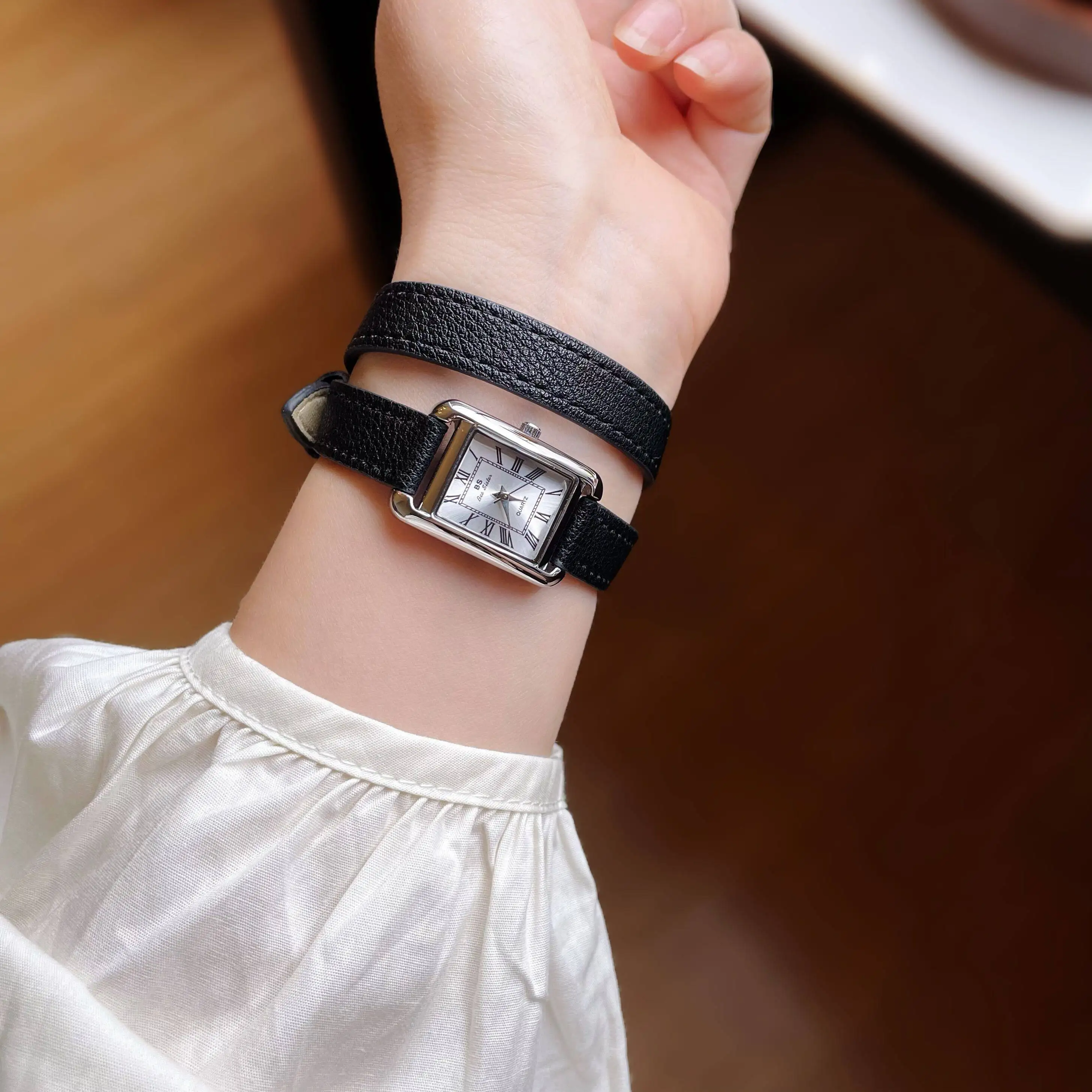 New Leather Strap Watch With A Simple, Retro Square Dial.  A Perfect Gift For Women And Students; A Trendy Watch For Women.