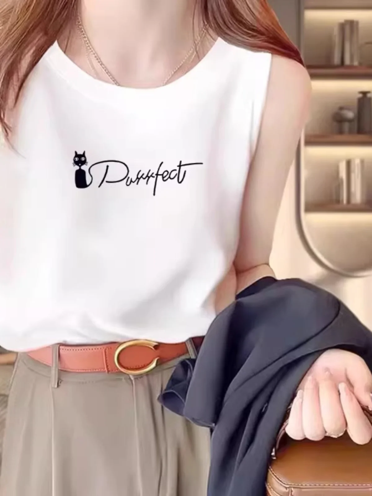 

White Strapl Vest Women Summer Outdoor Wear 2025 New European Print Loose Inner round Ne Svel T-irt Top