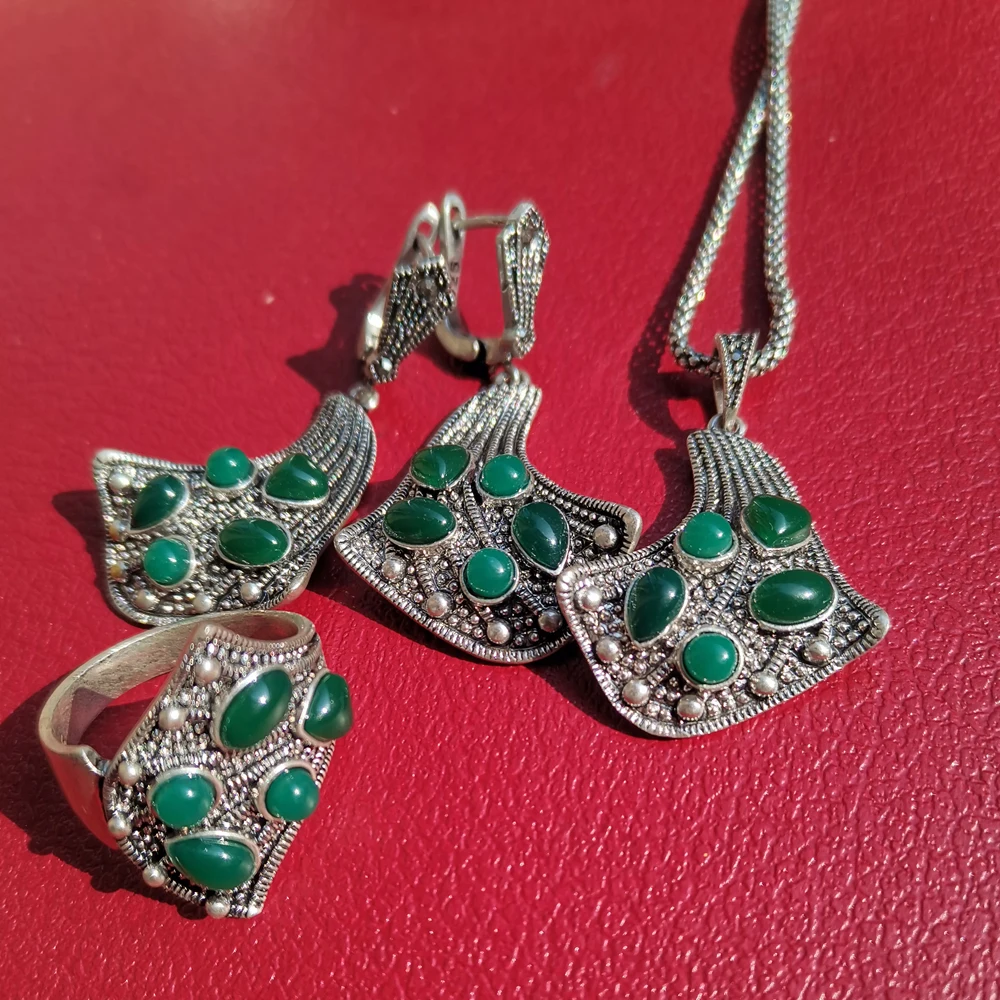 Ajojewel Unique Geometric Jewelry Ladies Set With Green Stone  Antique Silver Color Earrings and Necklace Ring Size 8 9