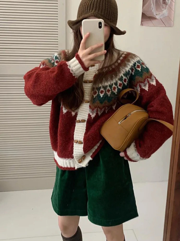 Women's Vintage Knit Cardigan Sweater Fair Isle Pattern Button Front Loose Fit Soft Winter Coat Fall Outfit Korean Style Retro