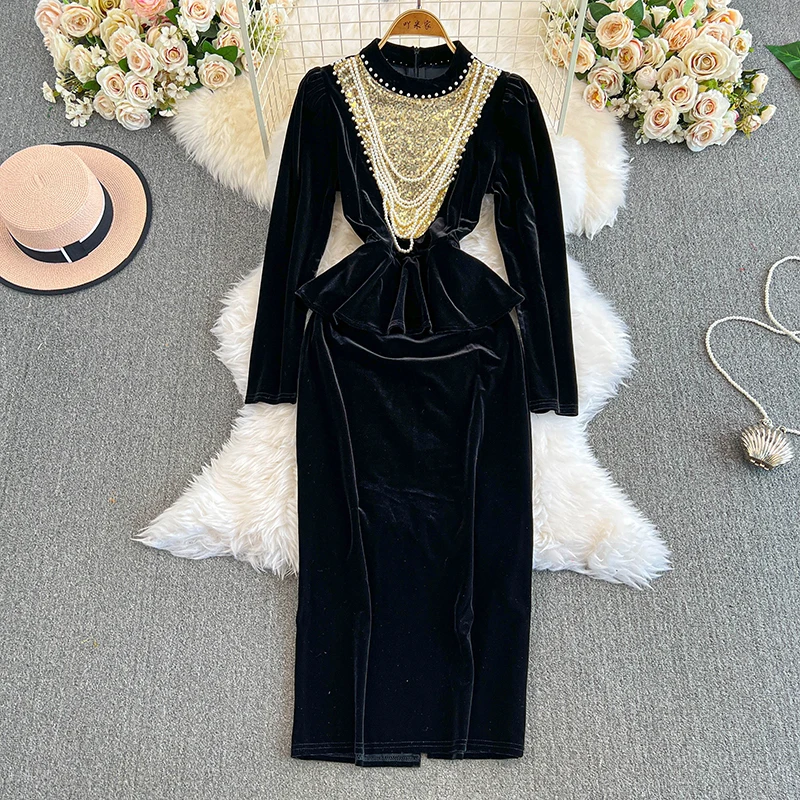 EWQ Elegant Pearl Spliced Velvet Dress Women Stand Collar Ruffles Gathered Waist Slim Long Evening Dresses 2024 New 27X1000