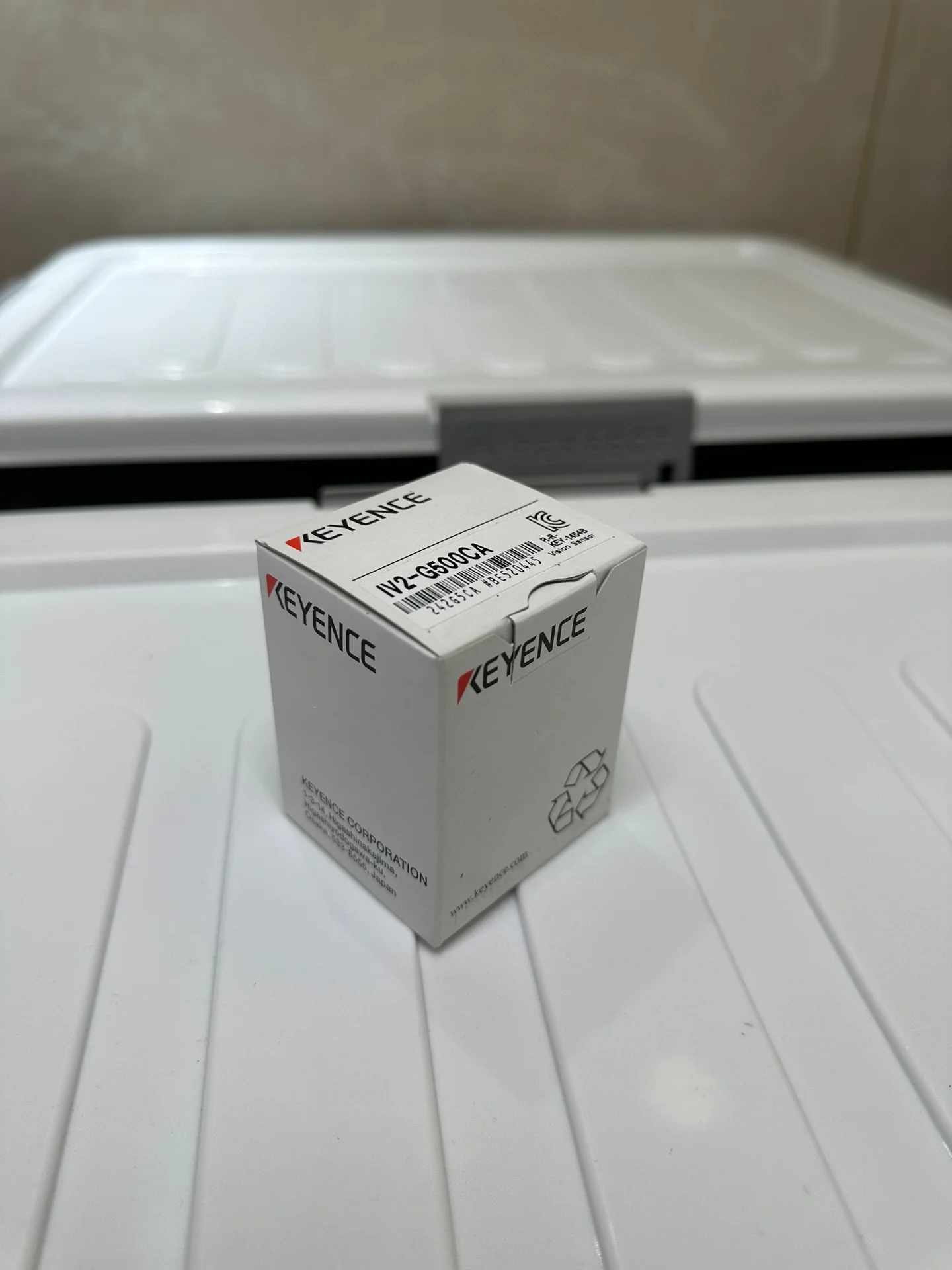 KEYENCE IV2-G500CA brand new, original imported sensor