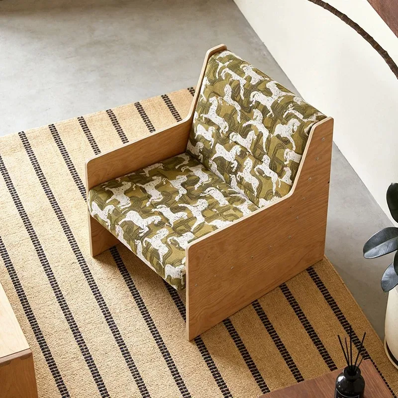 Retro royal horse sofa chair, living room homestay solid wood single backrest leisure chair