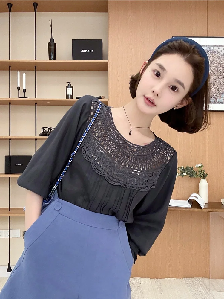 

Skin-friendly Lace Splicing Hollow Linen Women's T-shirt Spring Summer Casual Style Loose Fit Long Sleeve round Neck