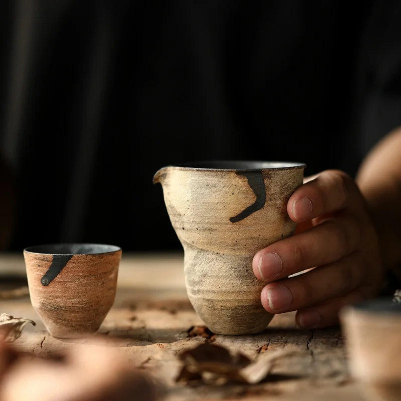 

★Pottery Works Series Flowing Her Gourd Ceramic Tea Pitcher Stoneware Silent Wind Fair Cup Metal Black Minimalist