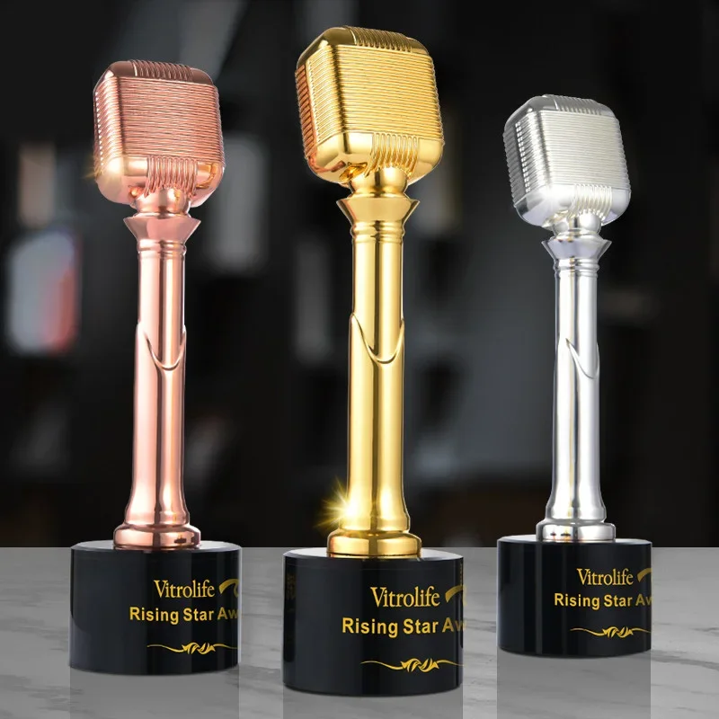 Customized Creative Music and Singing Trophy, Metal Microphone Trophy, Crystal Base for Competition Awards, Home Decoration, 1Pc