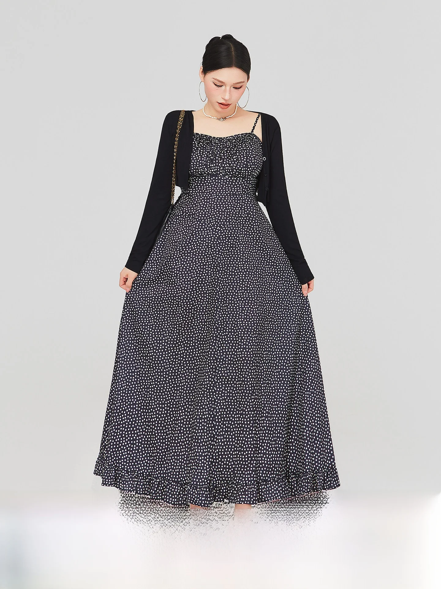 

Весенний модный комплект больших размеров для женщин: тонкая вязаная верхняя одежда, юбка-труба в горошек, длинный комплект из двух предметов с запахом, юбка А-силуэта с высокой талией...