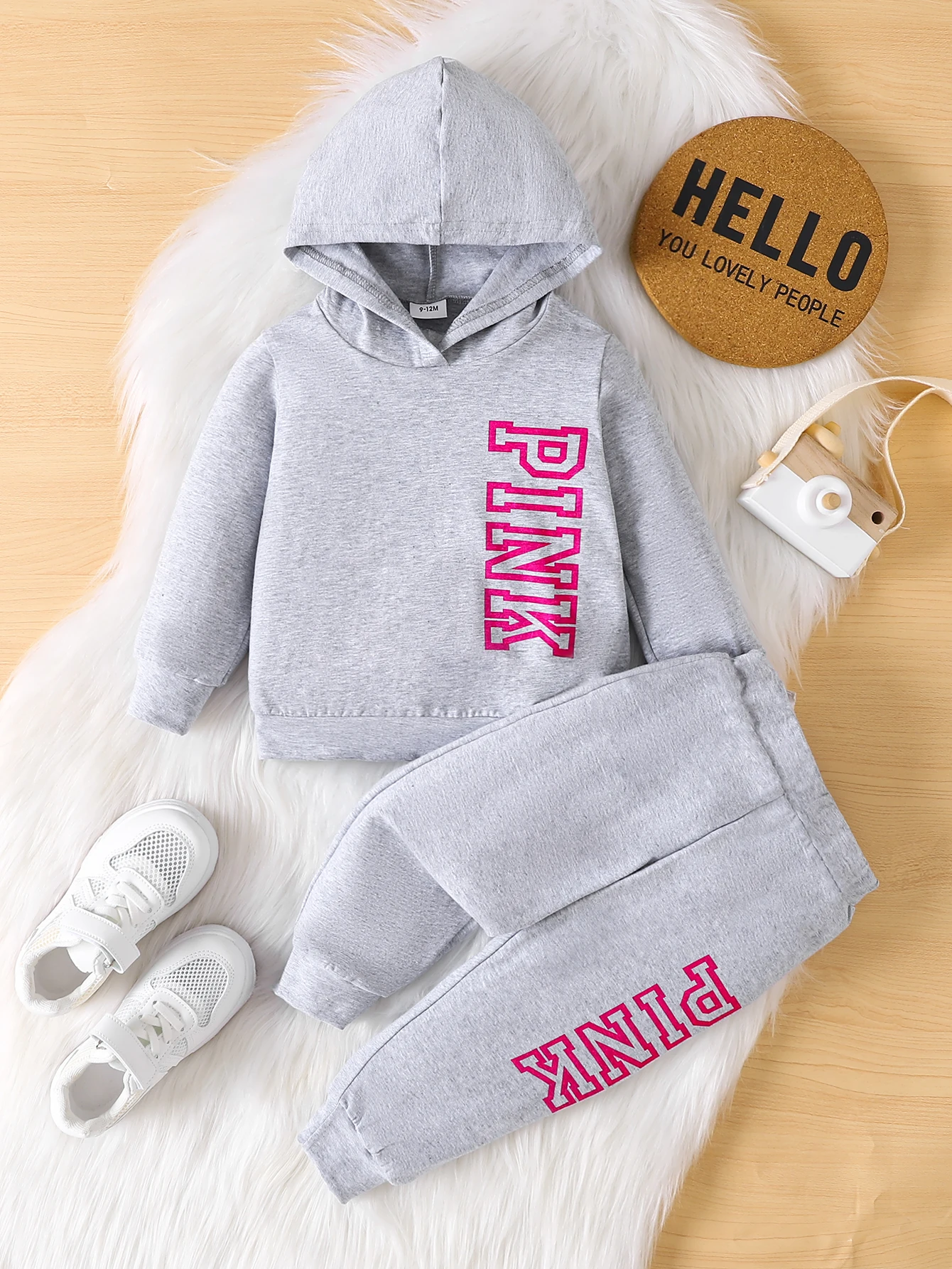 Cute and lively toddler alphabet print hooded jumper long sleeve hoodie and trousers cotton baby set spring and autumn