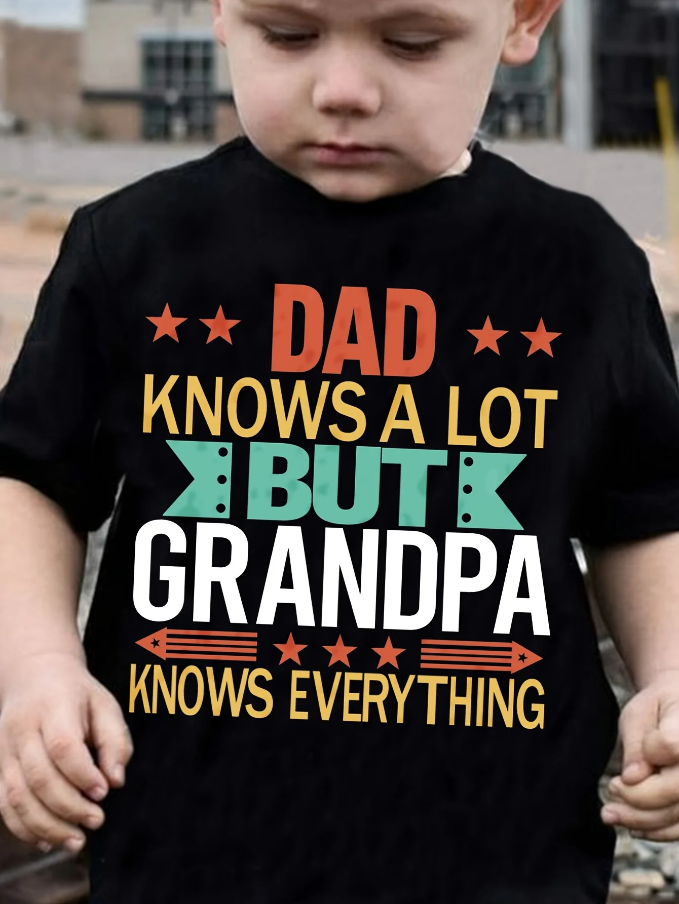Children's DAD KNOWS A LOT BUT GRANDPA KNOWS EVERYTHING Colorful Letter Star Print Cute T-shirt for Daily Wear Parent Child Top