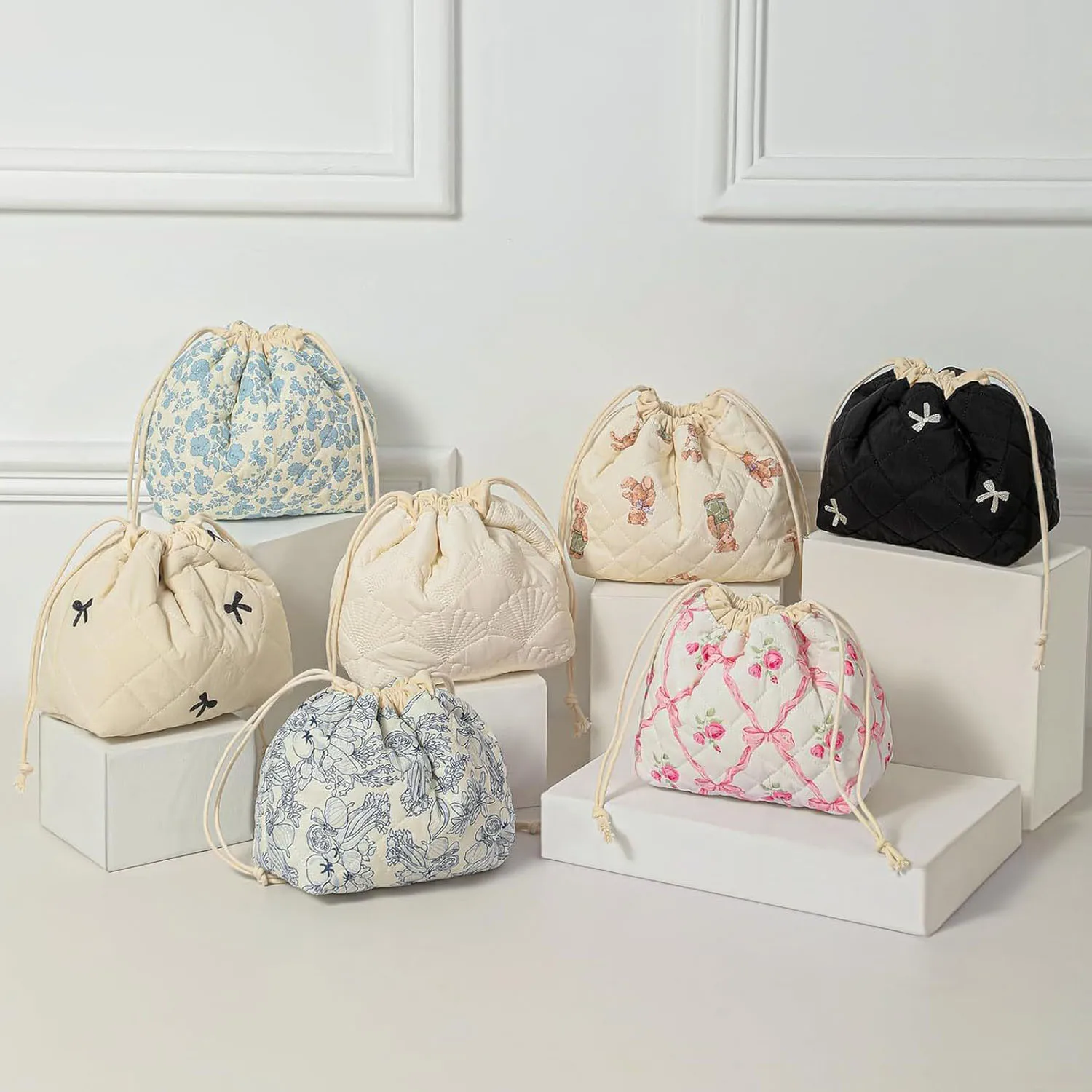 Quilted Makeup Bag Floral Cosmetic Bag Cute Travel Toiletry Bag Soft Aesthetic drawstring Pouch Padded for Women Girls