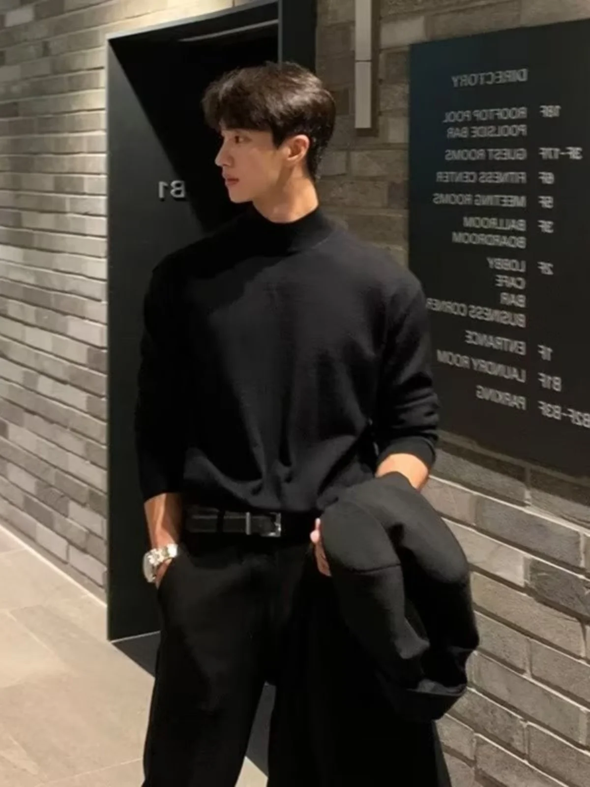 

Мужской высококачественный цветной вязаный свитер с высоким воротником и длинными рукавами, повседневная базовая вязаная кофта для ношения под одеждой