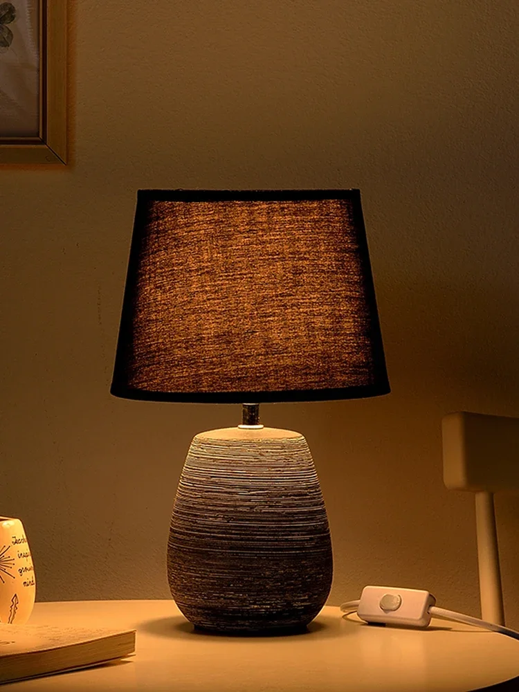 

American simple plug in radio table lamp romantic bedside lamp small fresh lovely simple creative lamps