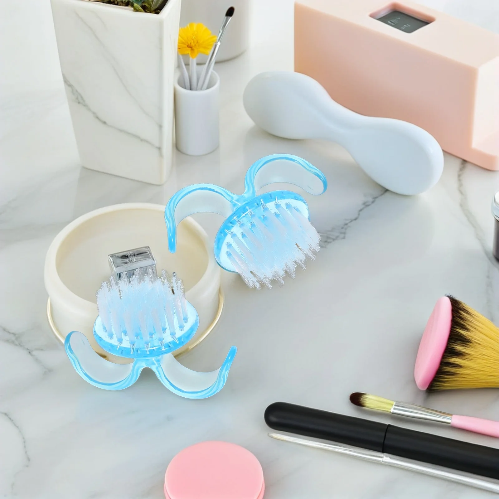 

8Pcs Soft Nail Dust Cleaning Brush Stable Plastic Body Versatile Use for Home and Salon Nail Art Dust Remover Cleaning Brush