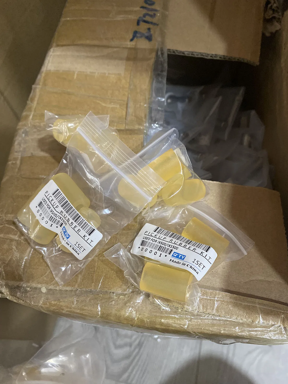 

1X PA03656-K975 PA03656-K976 Exit Feed Roller for FUJITSU Scansnap IX500 IX1500 N7100 IX1400 IX1600