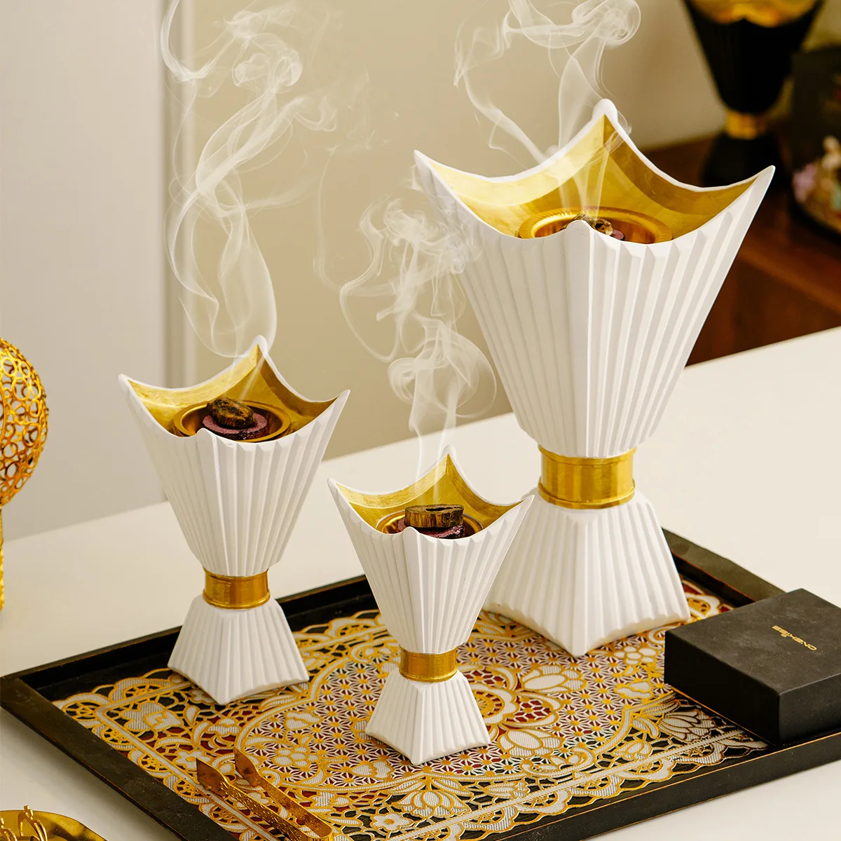 Modern Square Corner Holy Grail Incense Burner Light Luxury Aromatherapy Burner Home Living Room Desktop Decoration Ornament