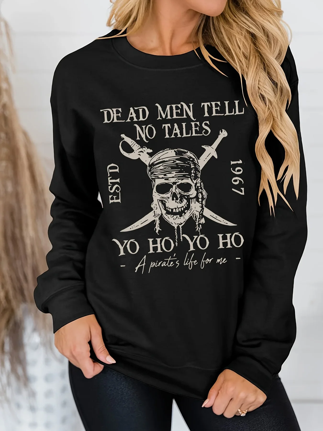 

Пиратский череп с графическим принтом, осенние и зимние хлопковые мужские и женские толстовки для спорта на открытом воздухе, модные тенденции для отдыха