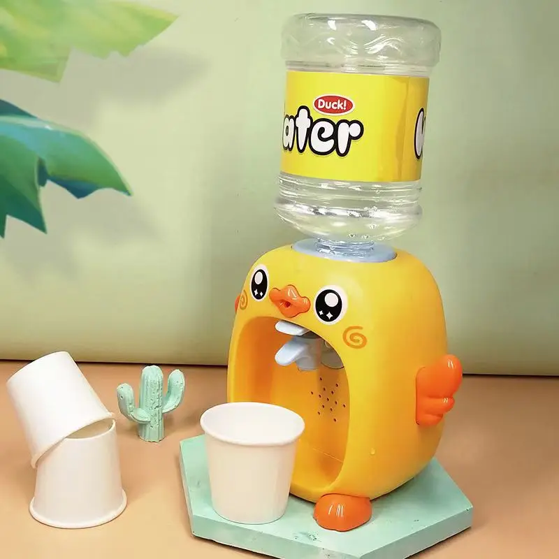 Electric Mini Water Dispenser Animal Cute Set Yellow Duck Kids\' Drinking Fountain Machine With Led Kitchen Pretend Play Home Toy