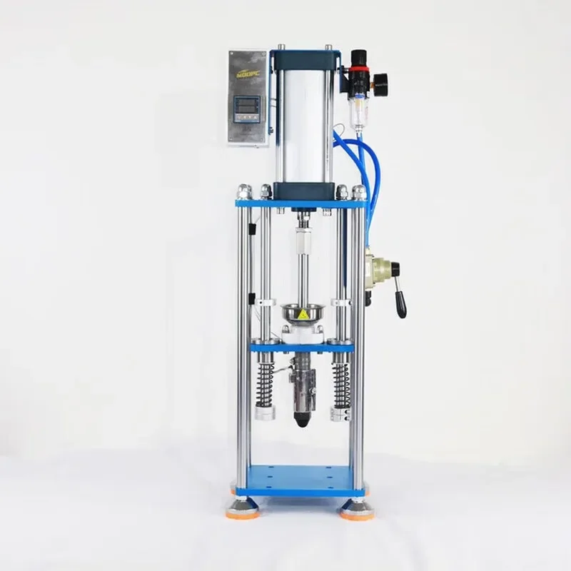 Desktop injection molding machine, small pneumatic injection molding machine pppeabspvcas can be injected