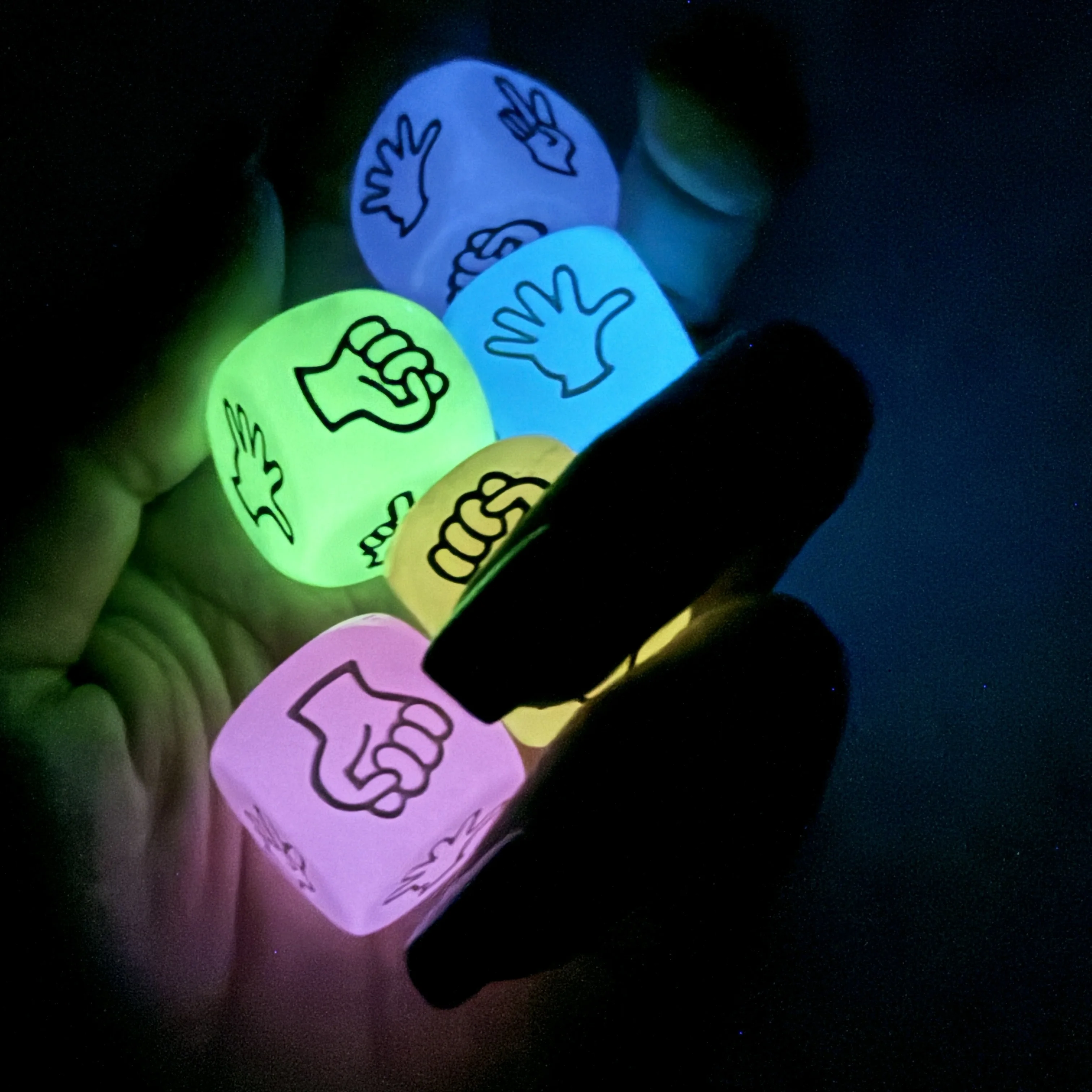 5pcs/Lot  Acrylic 20mm 5 Color Glow In The Dark Luminous Rock Paper Scissors Dice For Children\'s Toys And Family Party Games