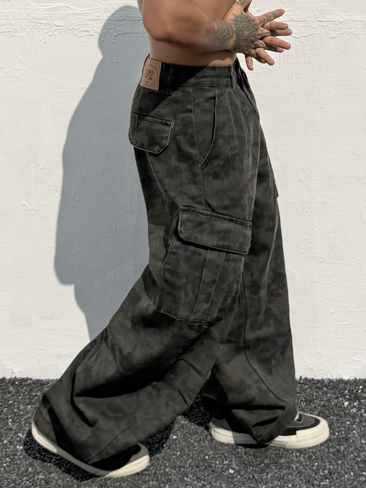 

Casual Camouflage Work Pants Men's Loose Wide Leg Pants Hip Hop Casual Trousers Vintage American Retro Blade Design Cotton Blend