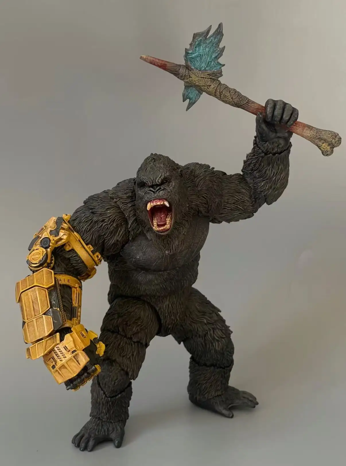 In Stock, Ships Same Day. HIYA Godzilla X Kong: The New Empire Kong 16cm Action Figure with Mechanical Arm Design.