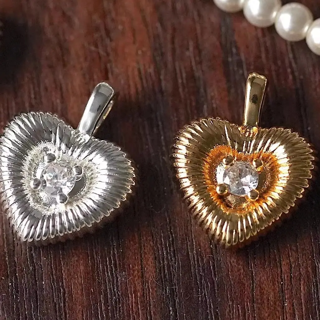 

2 шт. 15,8x12,8 мм с медным покрытием из настоящего золота, ретро-лучее сердце с цирконом, подвеска, аксессуар ручной работы «сделай сам»