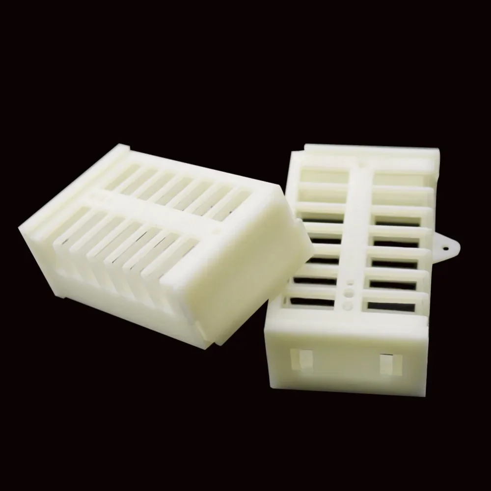30 pcs Plastic Bee Queen Cage White Safety Mutil-functional Stretch Hutchs Tools Beekeeping Supplies Tools
