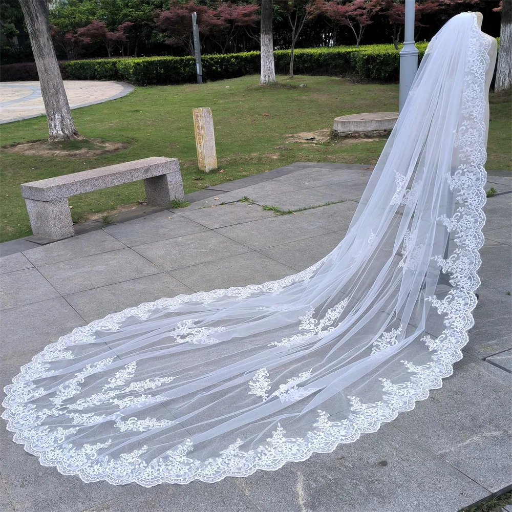 Real Photo 3m.4m.5m One Layer Wedding Veil With Comb White Lace Edge Bridal Veils Ivory Appliqued Cathedral Wedding Veil