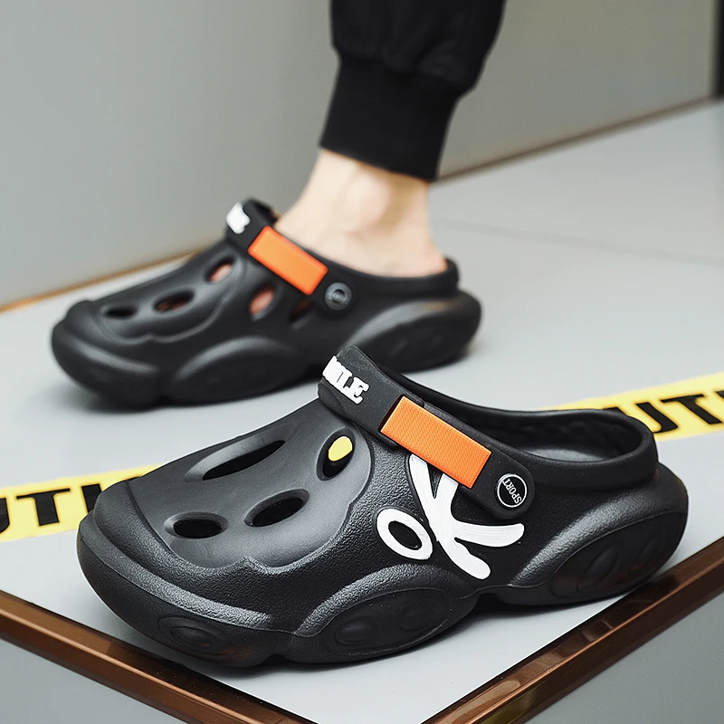 

Thick soles step on poo feeling men's sandals summer wear 2024 new student beach shoes Bao head eva soft sole sandals