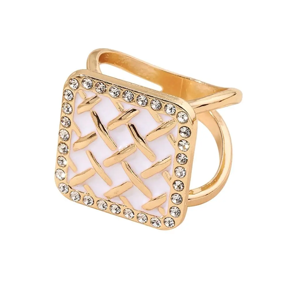 

Portable Alloy Scarf Clip Clothes Corner Decor Black/White Shawl Fixed Buckle Jewelry Accessory Scarf Pins