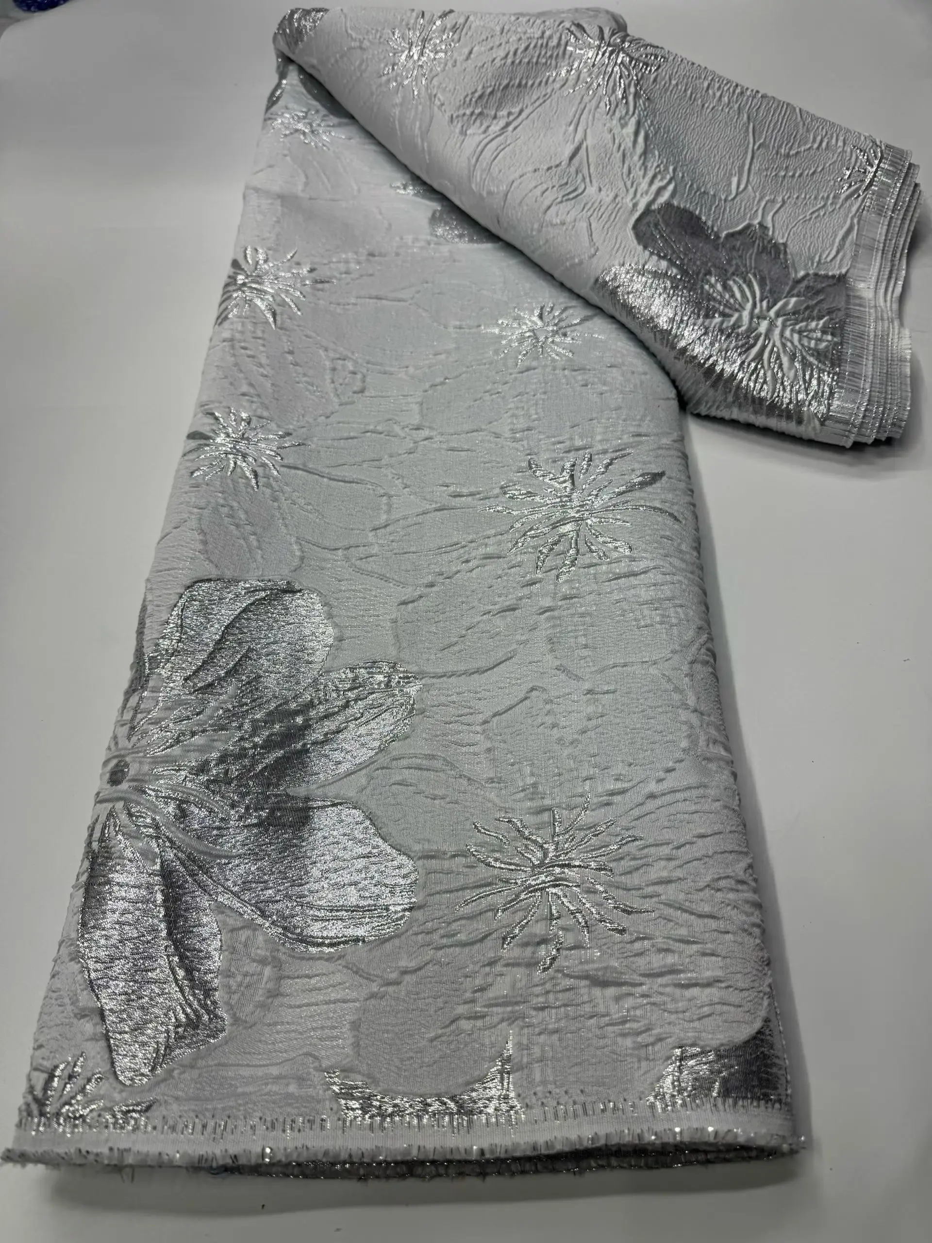 

2026 Latest High Quality Silver Damask Brocade Jacquard African French Lace Fabric For Nigerian Women Party Dress Sewing LCW2534