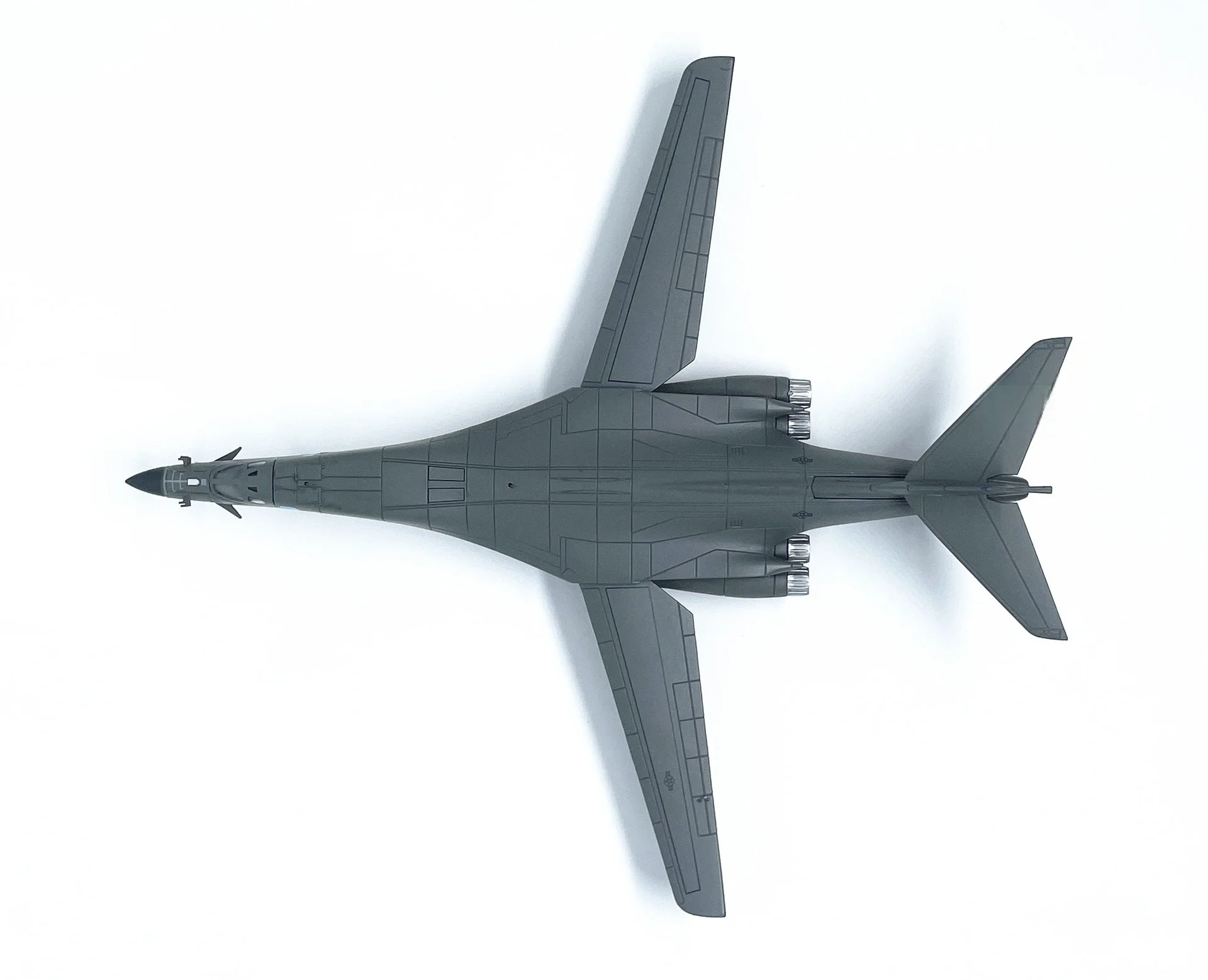 1:200 Scale Planes US Military B-1B Strategic Bomber Metal Aircraft Models Variable Wings Fighter Aviation Ornaments Gift W Base