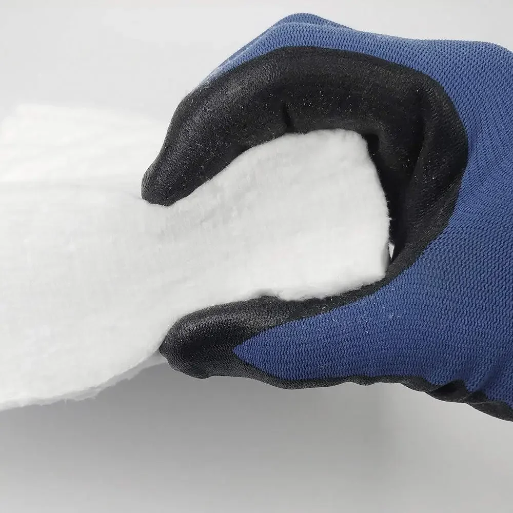 بطانية عازلة من ألياف السيراميك 2 بوصة سميكة مقاومة للحريق 2400F العزل الحراري فرن البيتزا مزورة مدخنة موقد الخشب لحام