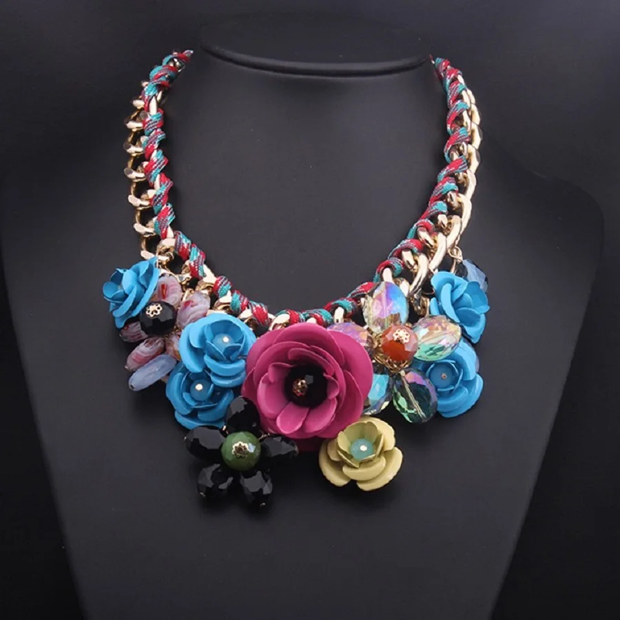 European and American Gray Crystal Gemstone Multi-layer Woven Flower Short Collarbone Necklace for Women\'s Accessories