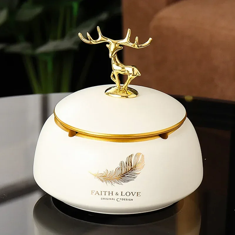 cross-border Nordic fashion living room coffee table anti-ash fly ashtray with cover