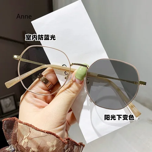 Imagen 2 del producto Gafas fotocromáticas para miopía INS Trend para mujer, diseño de lujo, montura redonda, gafas para miopía que cambian de Color, menos gafas a-5,0