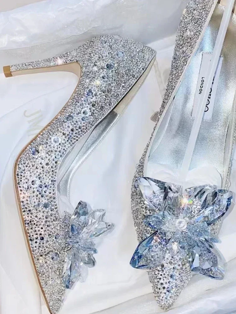 Lussuosi 2024 tacchi alti da donna con strass lucidi décolleté Sexy tacchi sottili a punta eleganti scarpe da sposa da donna romantiche