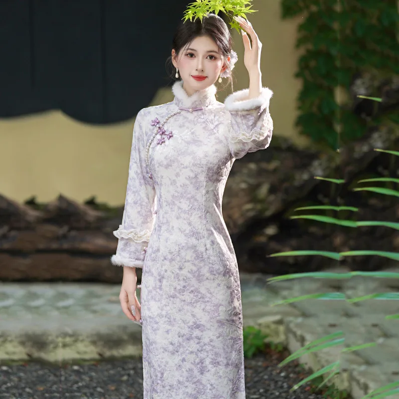 

Фиолетовый толстый жаккардовый Cheongsam в китайском стиле с длинными рукавами, новинка 2025, женское ретро-осенне-зимнее Ципао