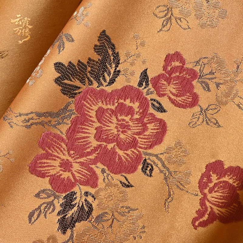 The Chinese-style light and elegant golden Dudan floral fabric can be cut into cheongsam skirts Hanfu clothing designer's