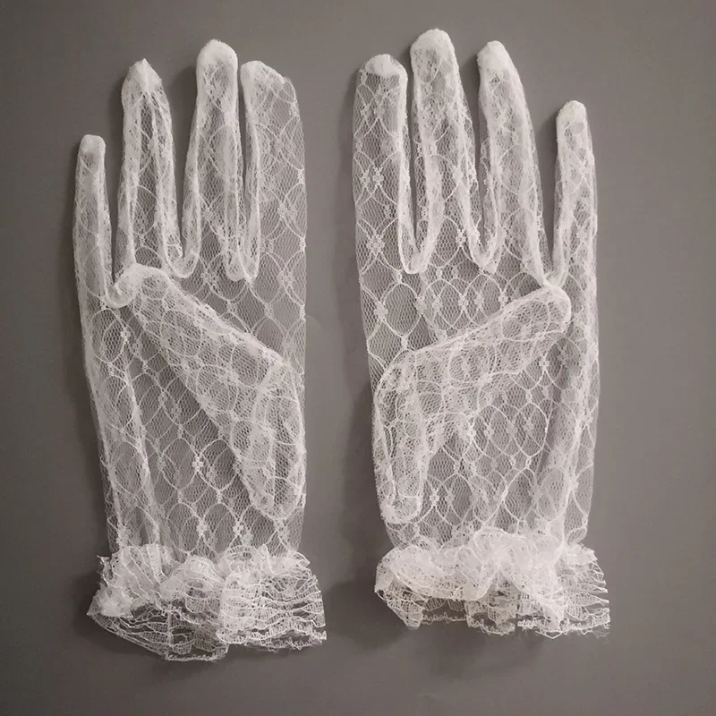 Elegant White  Lace Net Bridal Gloves Full Fingered Yarn Wrist Length Short Wedding Party Accessories