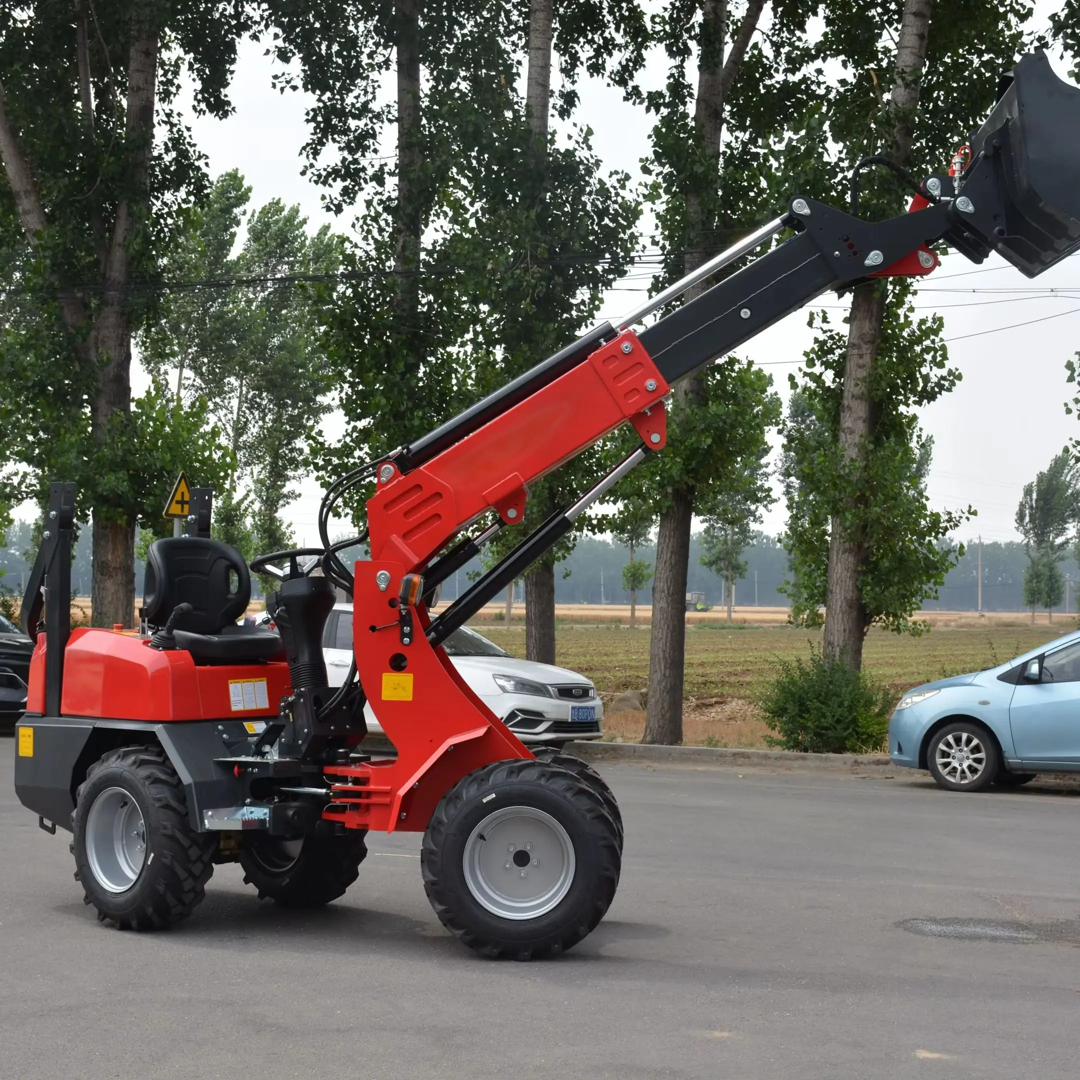 KZL918 Compact Telescopic Loader for Barn Cleaning Feed Transport CE In Stock