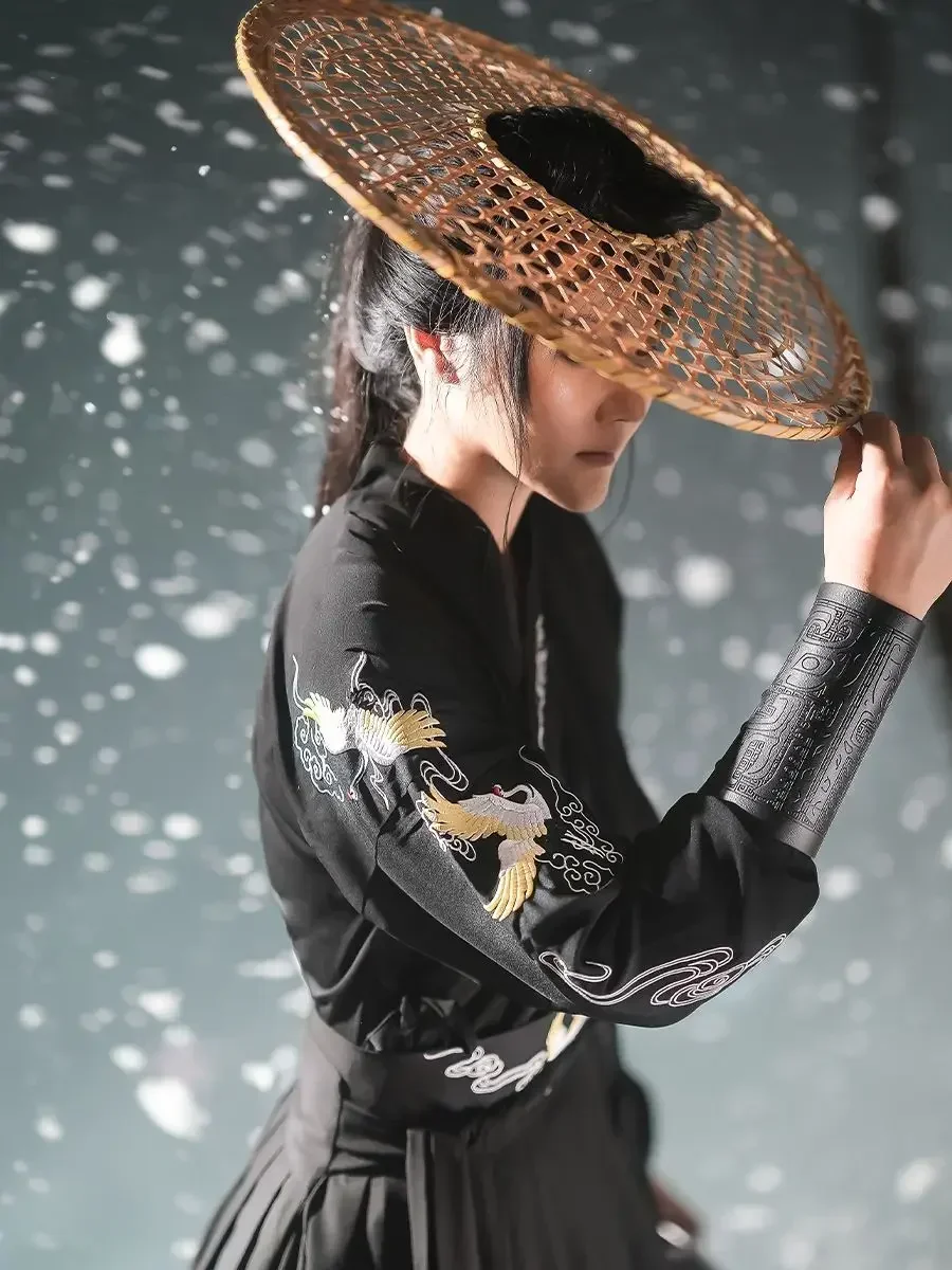 Китайская шелковая одежда в стиле древнего рыцаря ханьфу, мужское и женское кимоно в стиле алдулт, искусственный меч, винтажный этнический костюм для косплея и танцев