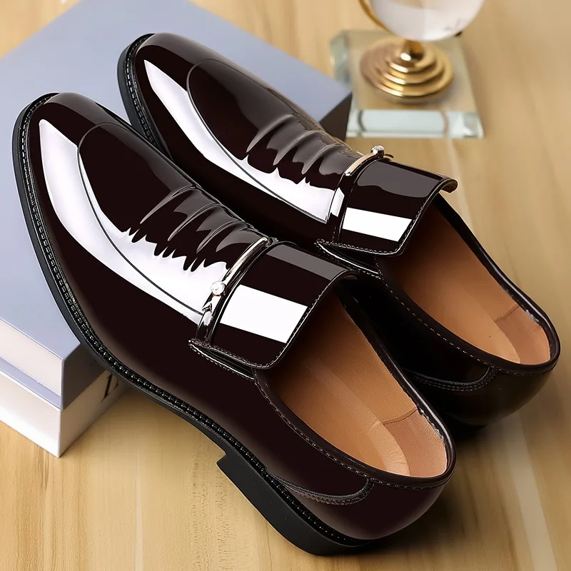 Spring Autumn Men 2023new Pointed Toe Cover Shoe Low Upper Formal Dress Large Shoe Wedding Shoe Men Business Patent Leather Shoe