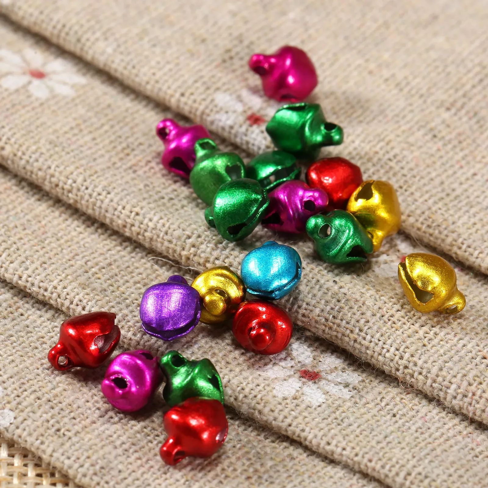 100Pcs Colour Metal Jingle Bells Holiday Craft Wedding Christmas Decoration Bracelet Anklet Loose Beads Jewellery Hand DIY 8x6mm