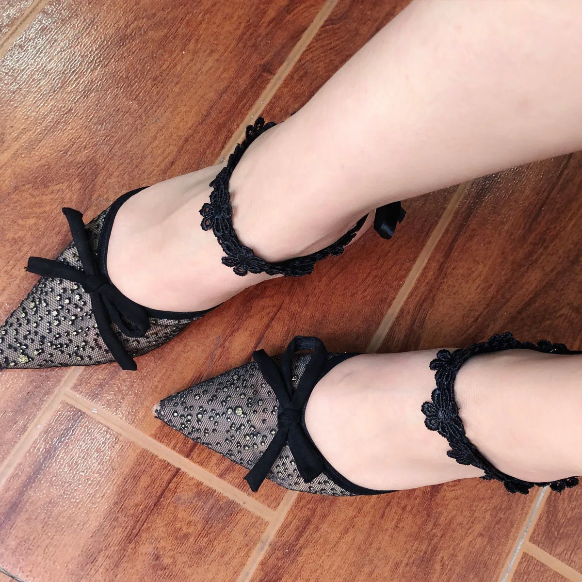 

1 пара ремешков для обуви на высоком каблуке, эластичные невидимые фиксирующие ремни, предотвращающие свободные каблуки, прочный, моющийся, черный, свободный размер для женщин