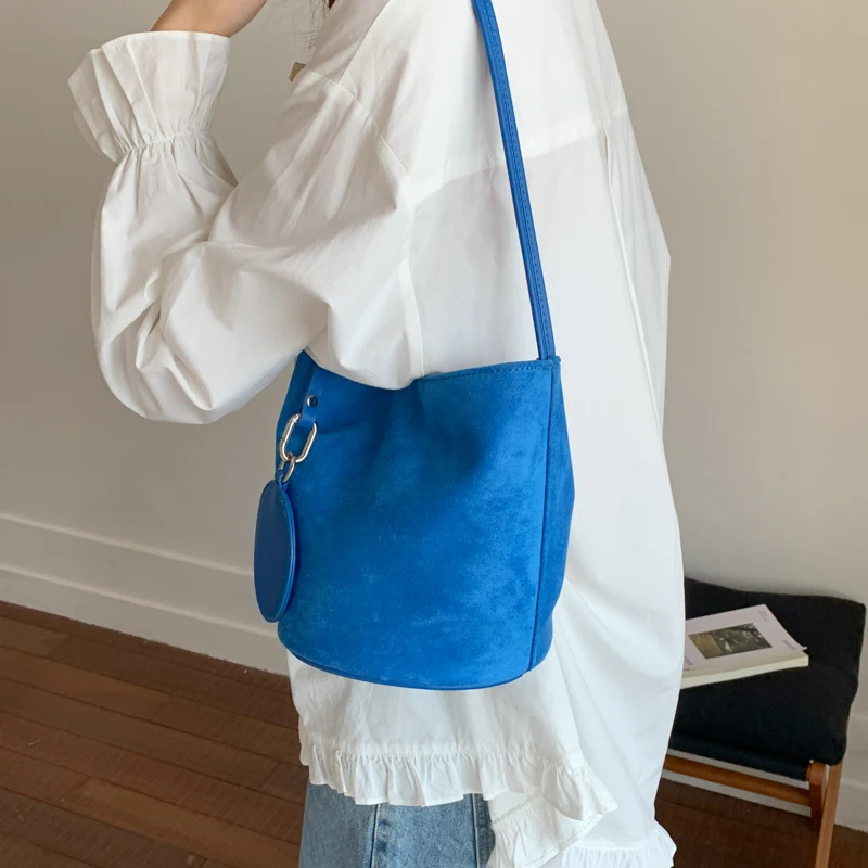 

Ins Blue Suede Bucket Bag for Women Solid Soft Large Capacity Shoulder Bags Female Spring Autumn Versatile Casual Underarm Packs